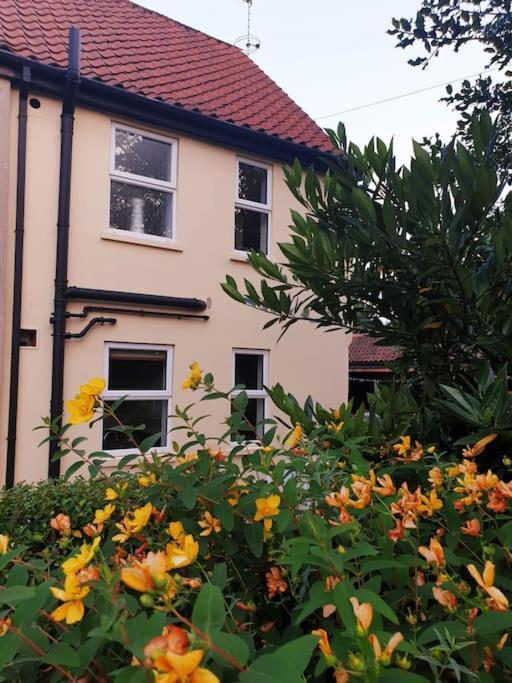 Apartmán No6 High Street Edwinstowe Exteriér fotografie