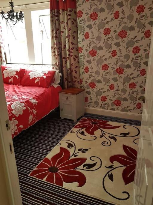 Apartmán No6 High Street Edwinstowe Exteriér fotografie